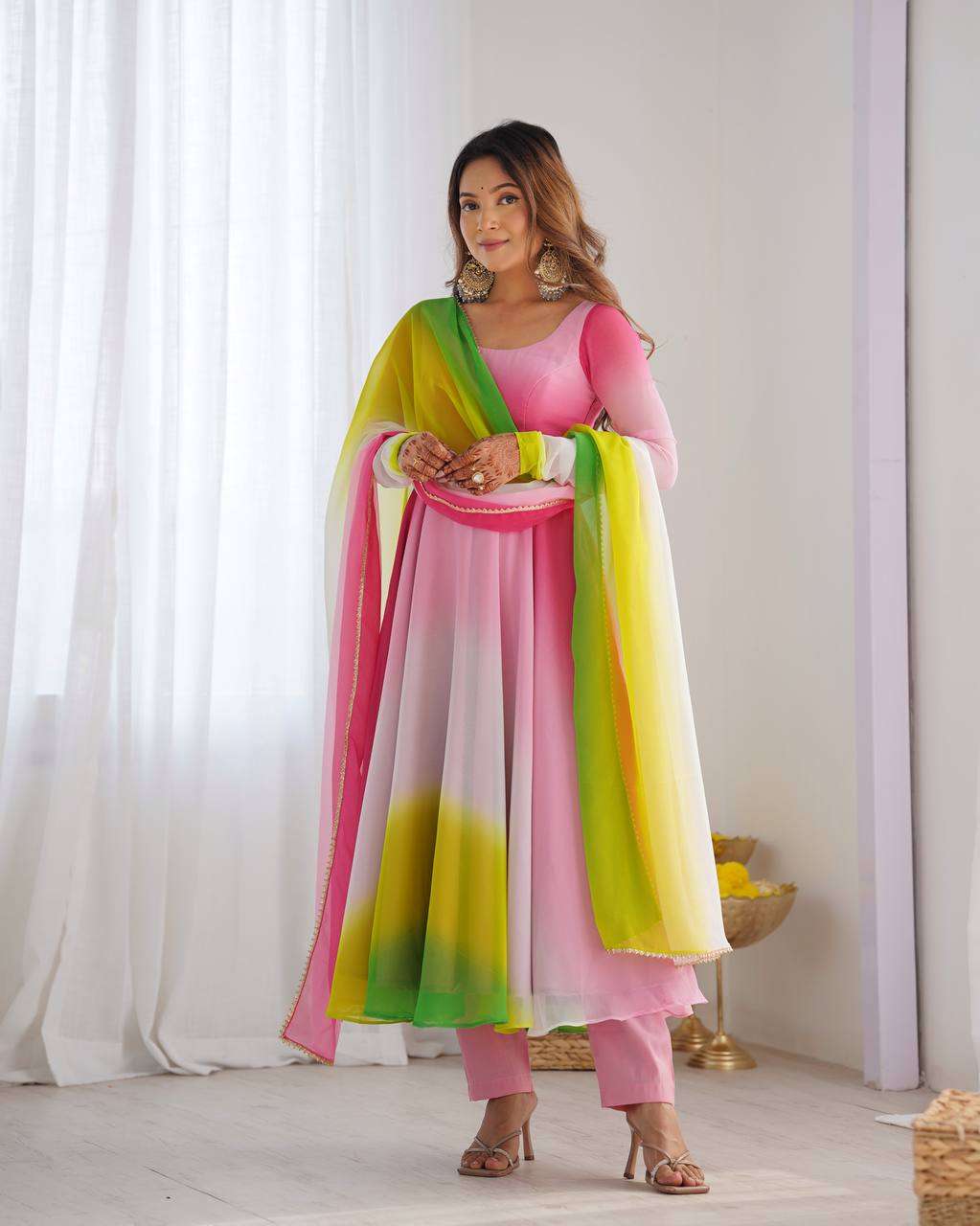 Women's Pure Romansilk Chanderi Tie-Dye Anarkali Kurti Pant With Dupatta Set