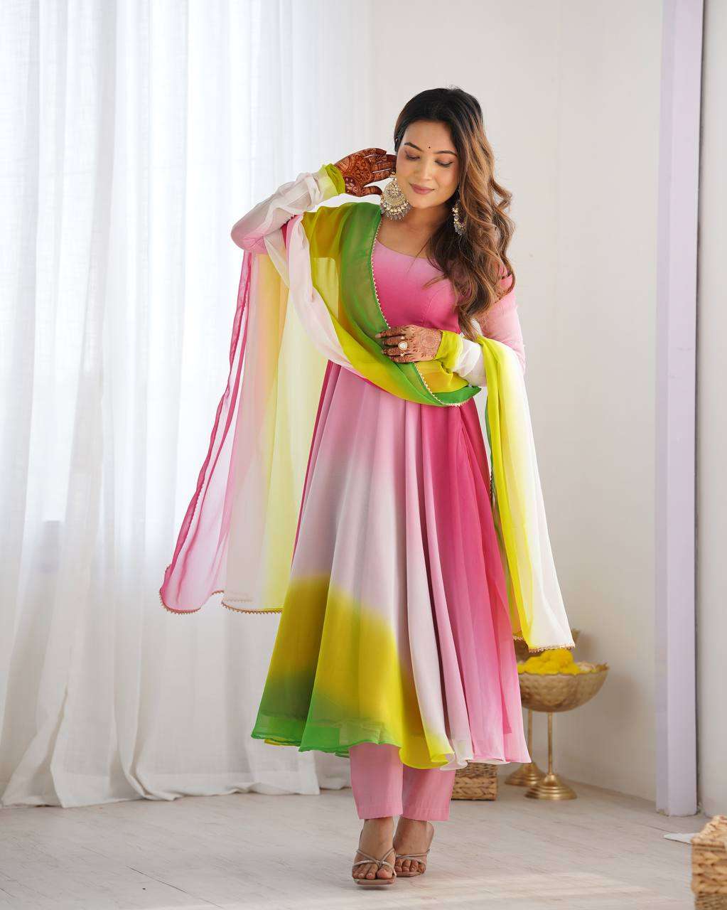 Women's Pure Romansilk Chanderi Tie-Dye Anarkali Kurti Pant With Dupatta Set