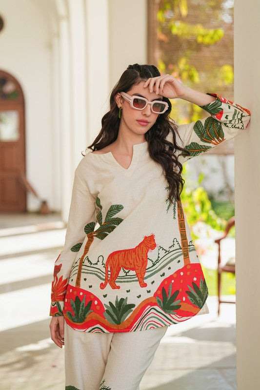 Women's Cotton Floral Printed Straight Short Kurti With Pant Set