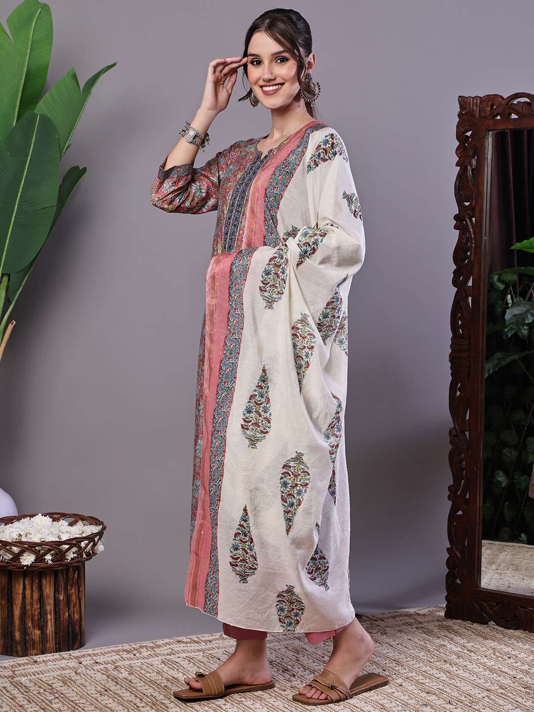 Women's Pink Floral Chanderi Printed Kurta Set with Dupatta Suit Sets