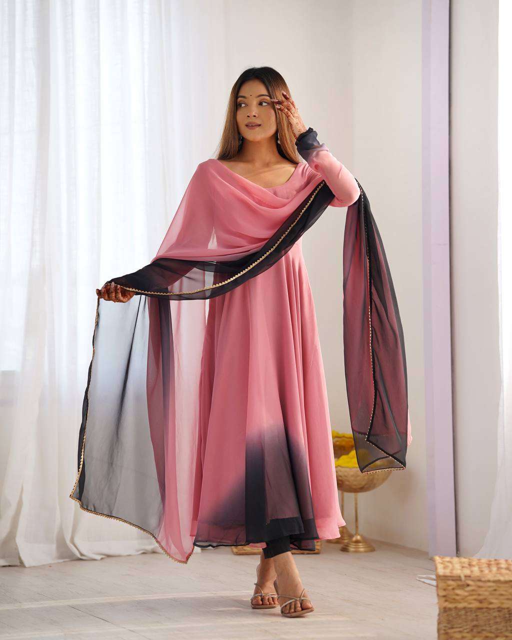 Women's Pure Romansilk Chanderi Tie-Dye Anarkali Kurti Pant With Dupatta Set
