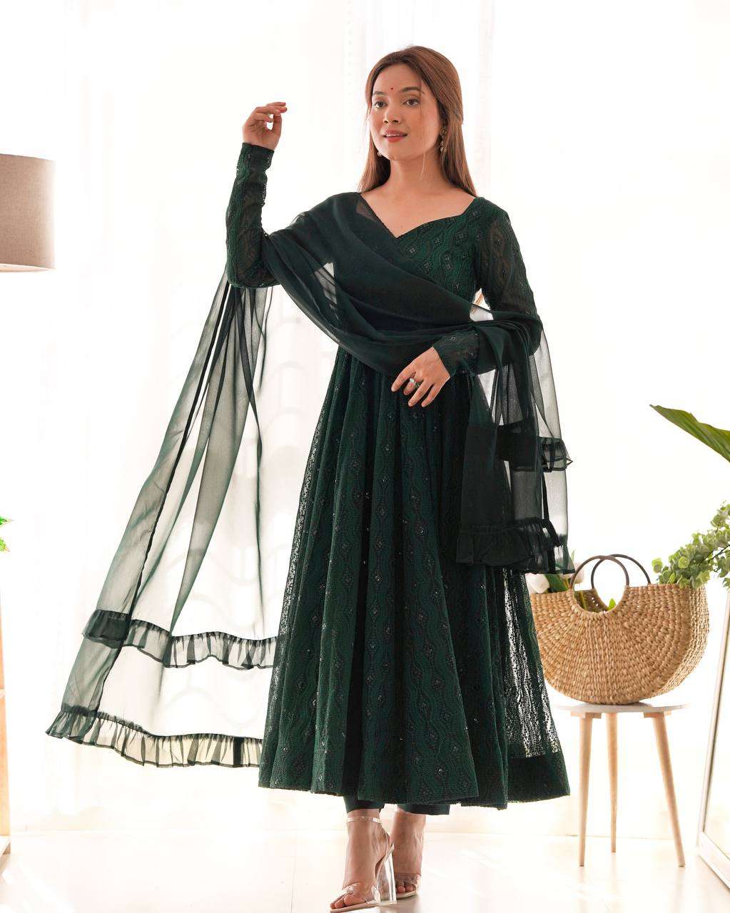 Womens Pure Romansilk Chanderi Embroidered Anarkali Kurti With Dupatta & Pant Set