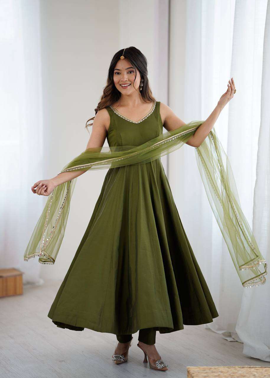 Womens Pure Romansilk Chanderi Anarkali Kurti with Pant & Dupatta Set