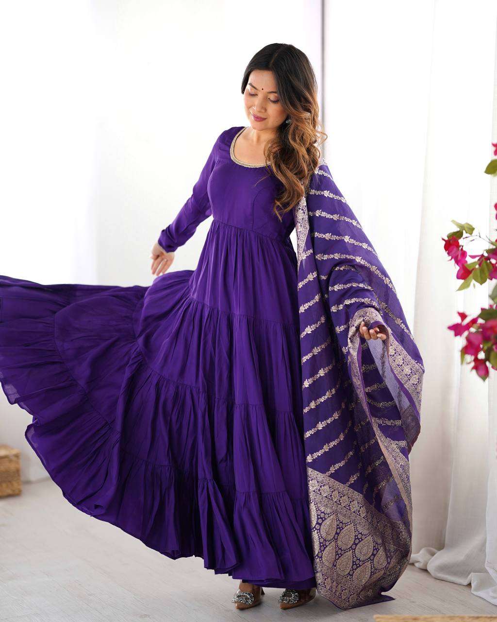 Women's Solid Anarkali Kurti With Pant And Banarasi Silk Dupatta Set
