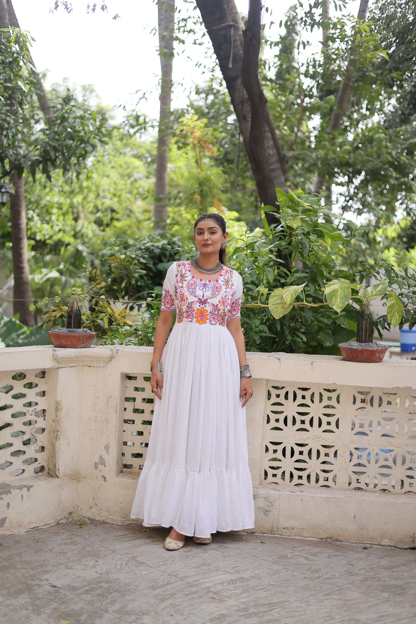 White Reyon Navratri Gown with Kutchi Gamthi Embroidery & Gathering Frill – Elegant Ethnic Wear for Women