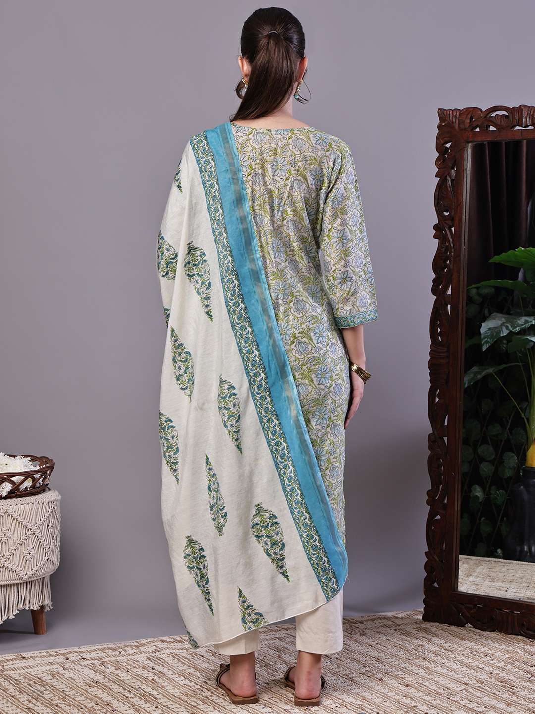 Women's Green & Blue Floral Chanderi Printed Kurta Set with Dupatta Suit Sets