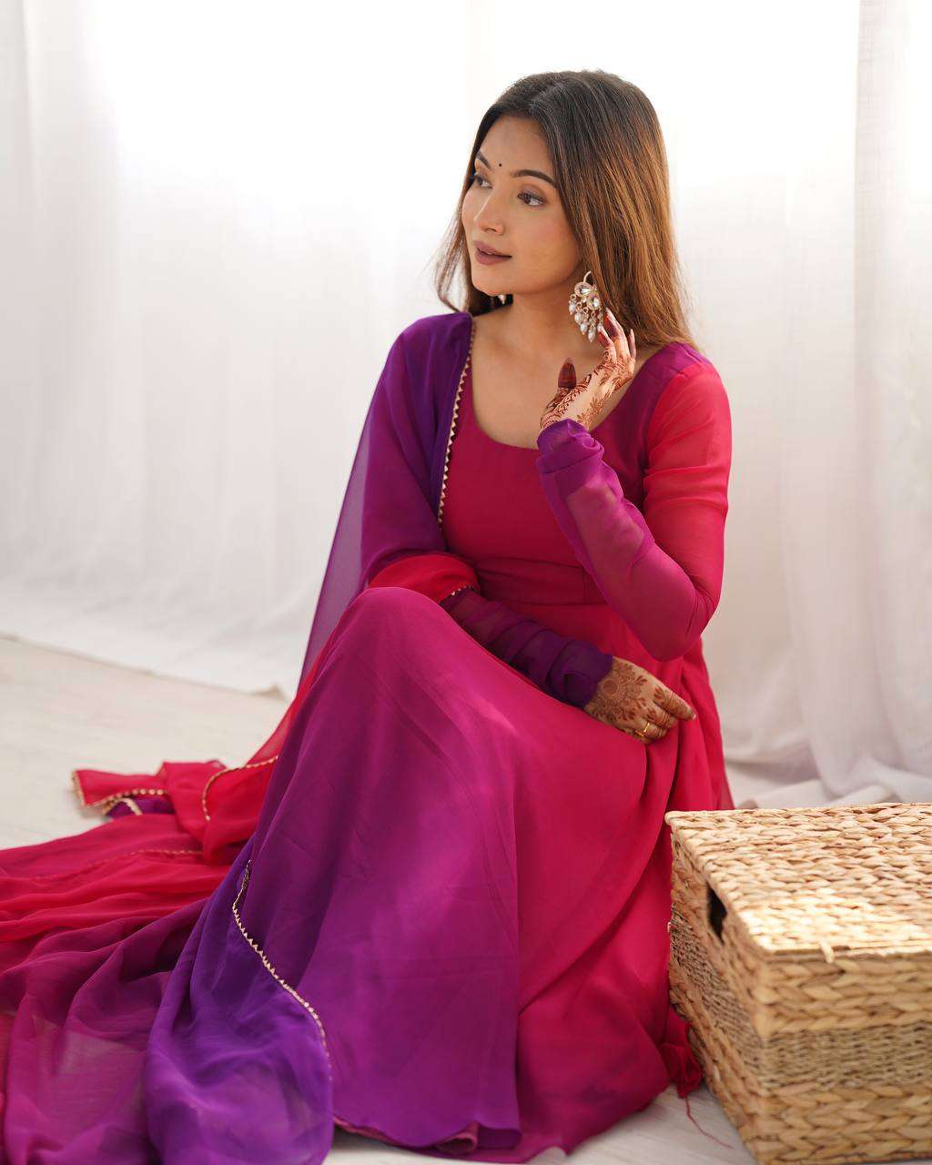 Women's Pure Romansilk Chanderi Tie-Dye Anarkali Kurti Pant With Dupatta Set