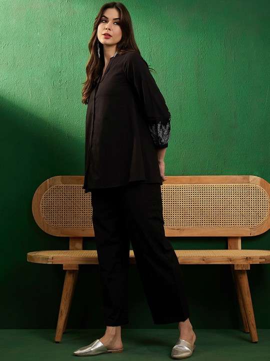 Women's Rayon Embroidery Straight Kurti With Pant Set