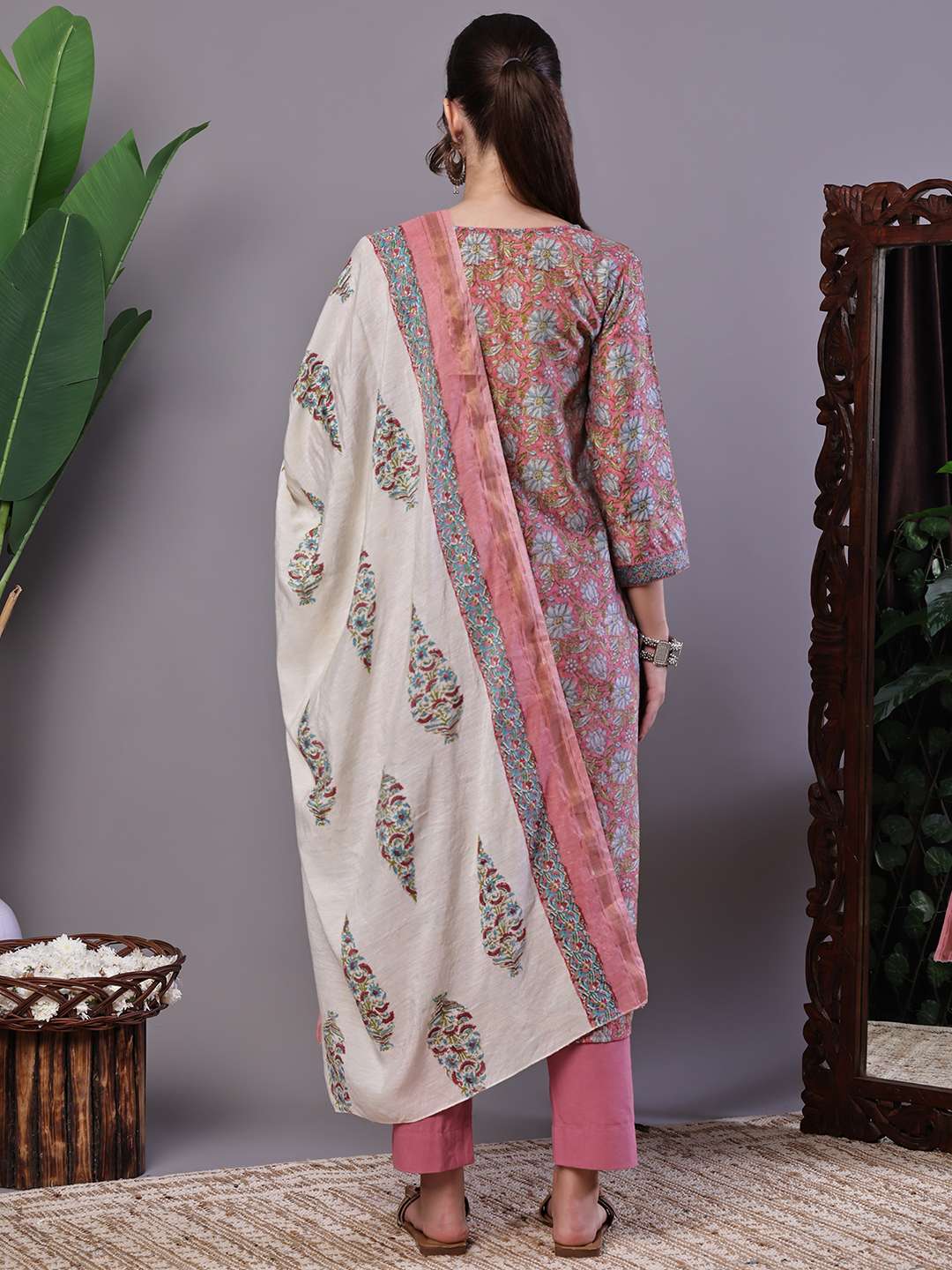 Women's Pink Floral Chanderi Printed Kurta Set with Dupatta Suit Sets
