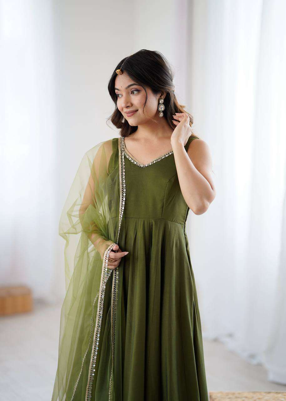 Womens Pure Romansilk Chanderi Anarkali Kurti with Pant & Dupatta Set