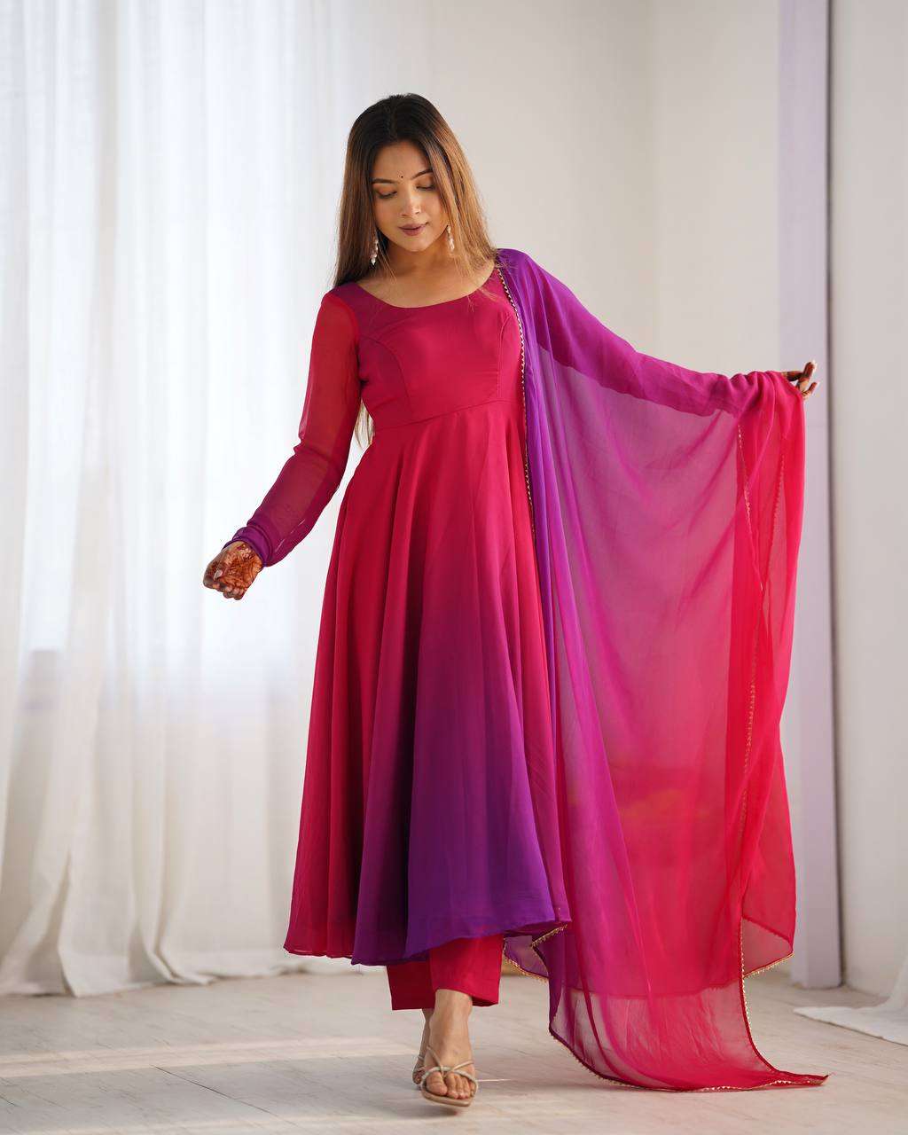 Women's Pure Romansilk Chanderi Tie-Dye Anarkali Kurti Pant With Dupatta Set